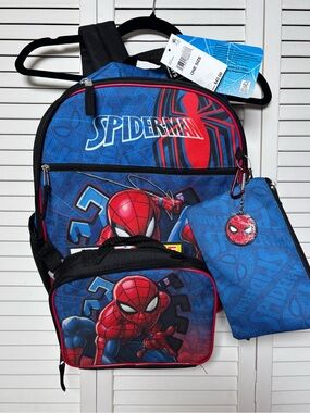NWT Marvel Spider-Man 5 Piece
Backpack Lunch Bag School Set